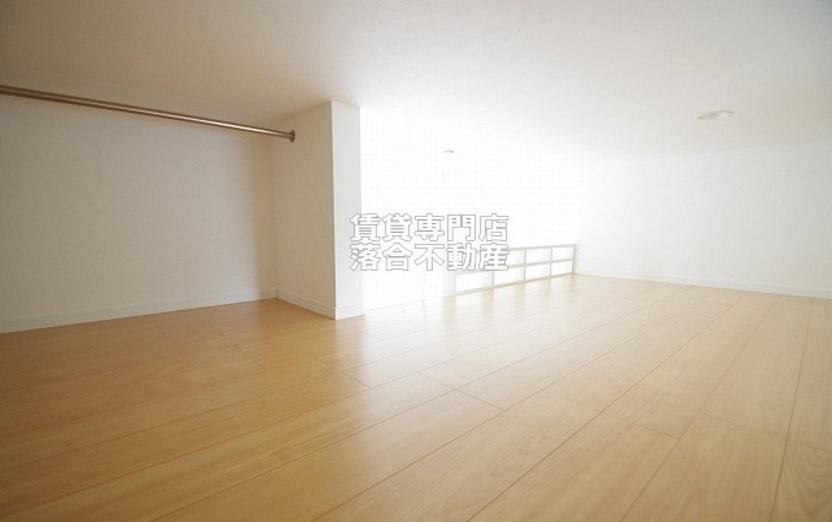 その他部屋・スペース　大型ロフト付き