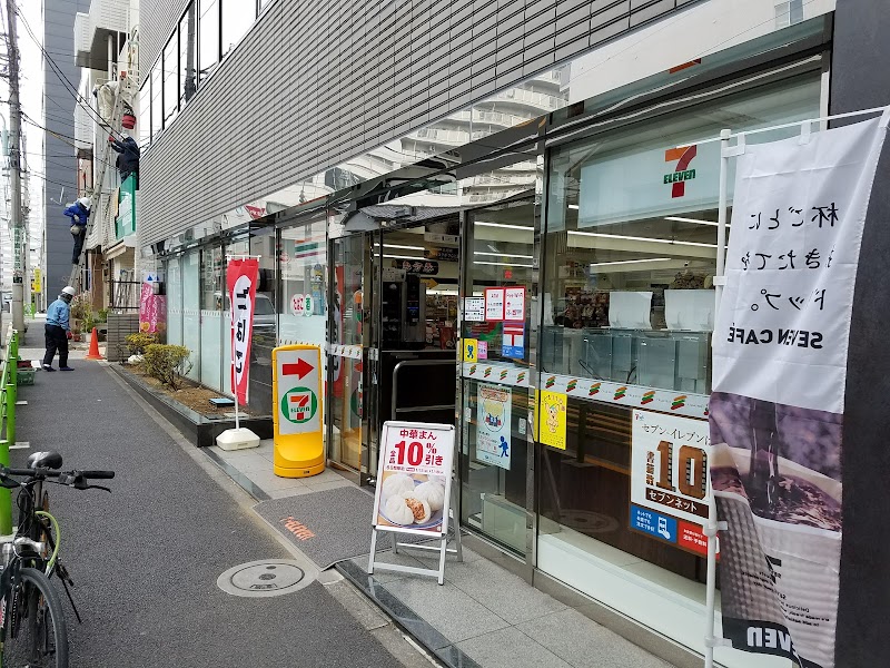 コンビニ　セブンイレブン中央区月島1丁目店（コンビニ）まで179m