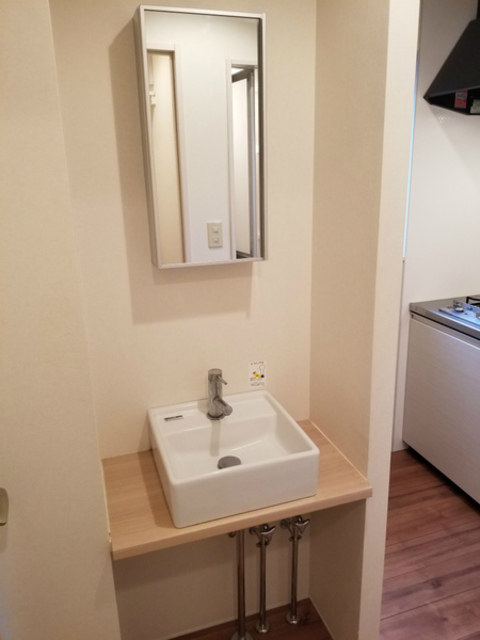 洗面設備　同タイプ別部屋の写真です。