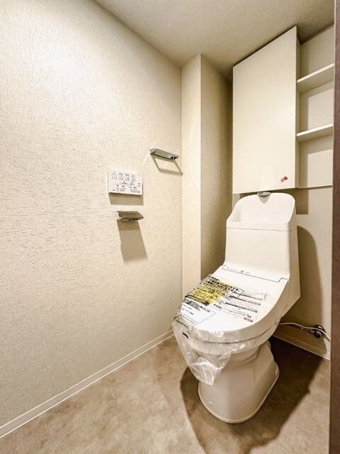 トイレ　※写真は同タイプ住戸です。