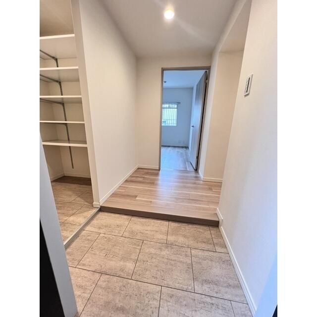 玄関　別タイプ部屋　参考写真です