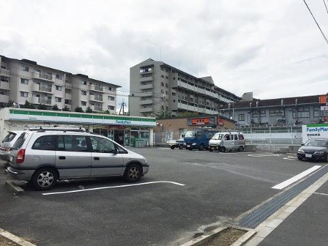 その他　ファミリーマート大阪万博公園店（その他）まで2716m