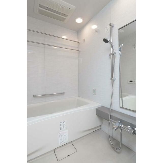 バス・シャワールーム　同マンション別部屋参照。