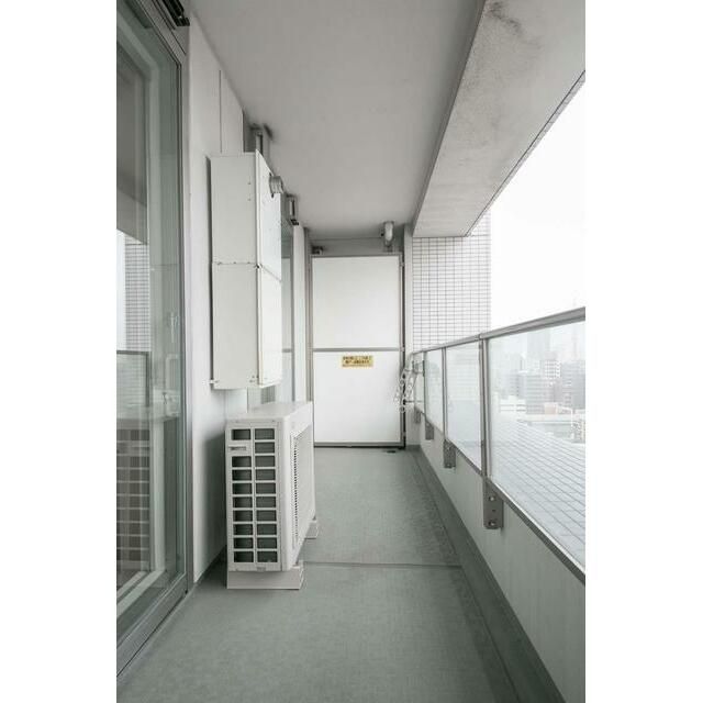 バルコニー　同マンション別部屋参照。