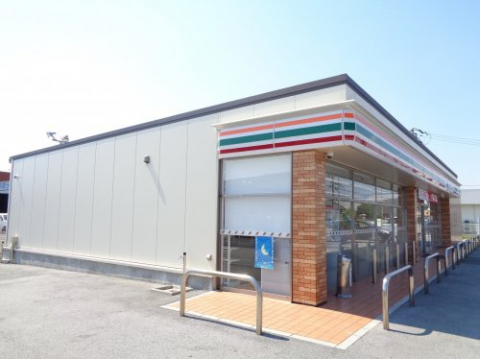 コンビニ　セブン－イレブン　滋賀高月店（コンビニ）まで200m