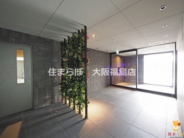 エントランス　共用部の印象も大切に