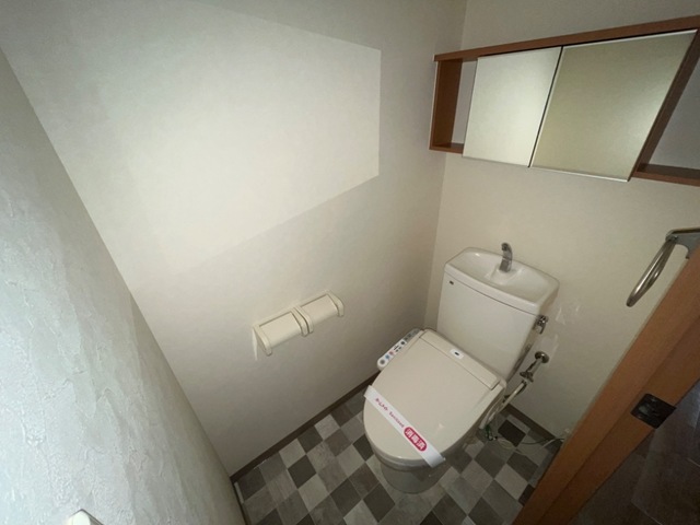 トイレ　シャワー付トイレ