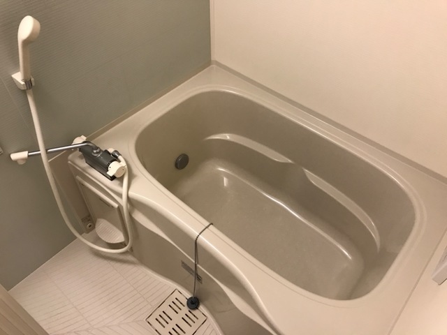 バス・シャワールーム　バス