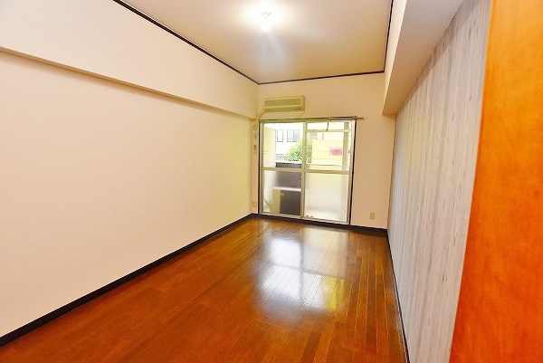 居室・リビング　★洋室7帖★