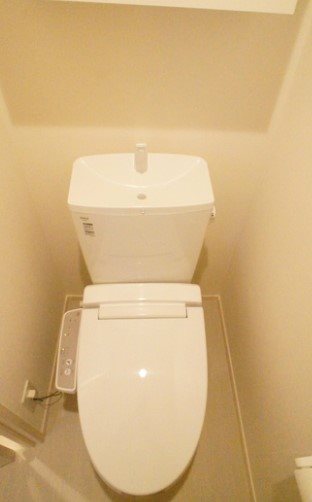 トイレ　別部屋参考