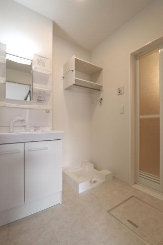 洗面設備　洗髪洗面化粧台