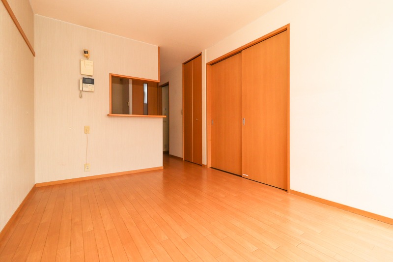 居室・リビング　図面と現状に相違がある場合には現状を優先