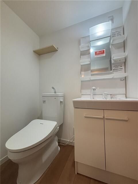 トイレ　同施工会社参考画像