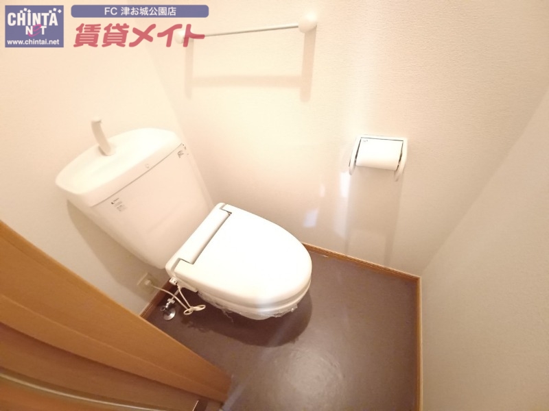 トイレ　同型タイプ画像