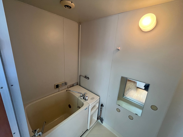 バス・シャワールーム