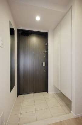 玄関　写真は同タイプ住戸です
