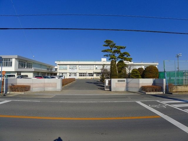 中学校　明和中学校（中学校）まで920m