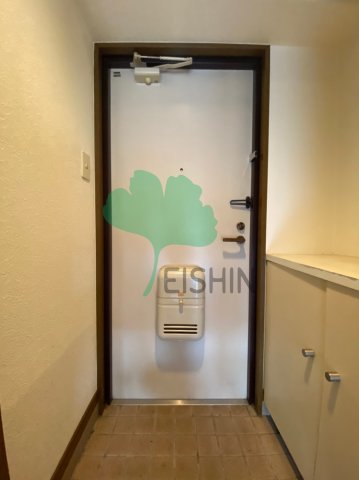 玄関　下駄箱もしっかりついてます！