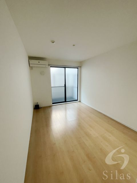 居室・リビング　同仕様・反転タイプ