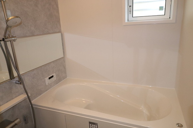 バス・シャワールーム　一坪風呂