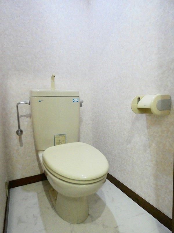 トイレ　※他号室写真