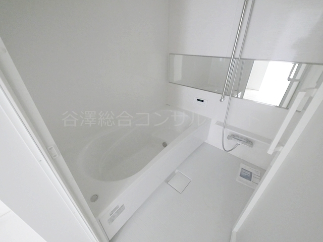 バス・シャワールーム　一坪風呂（追い焚き・乾燥機完備）