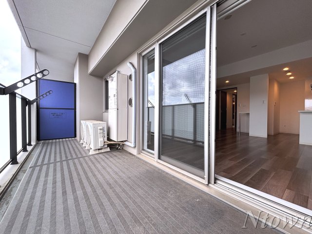 バルコニー　バルコニーがあります