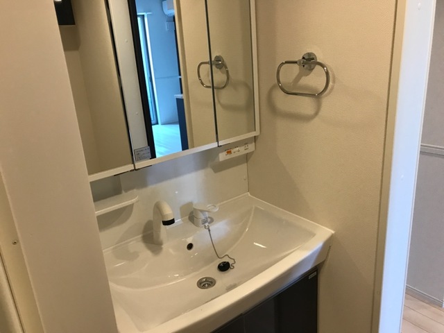 洗面設備　洗髪洗面化粧台