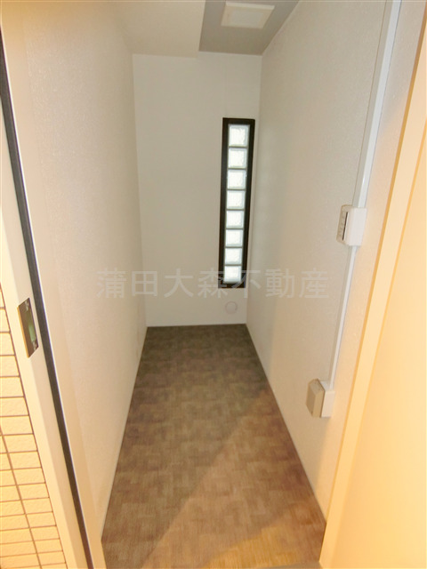 その他設備　玄関脇のサイクルポート！