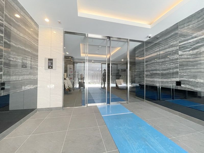 エントランス　エントランス