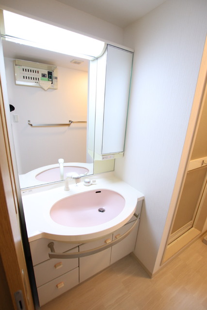 洗面設備　朝の身支度はこちらで