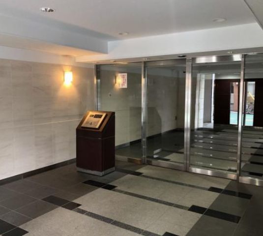 ロビー　弊社は都内全域の物件が仲介手数料最大無料でご紹介可能です！