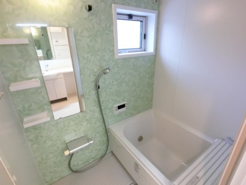 バス・シャワールーム　図面と現状に相違がある場合には現状を優先