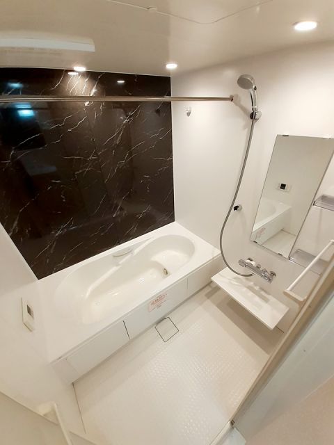バス・シャワールーム