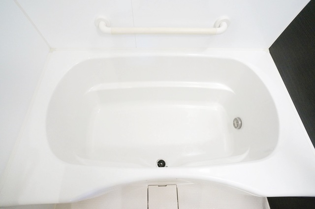 バス・シャワールーム　ゆったり浴槽