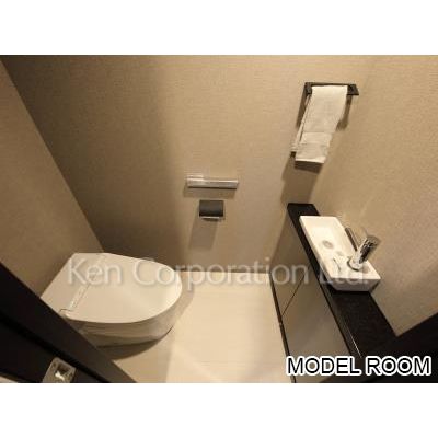 トイレ　同タイプ10階のお部屋を撮影。仕様が異なることがあります。