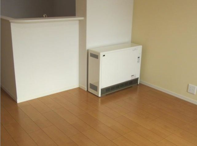 居室・リビング　ＦＦ暖房完備☆