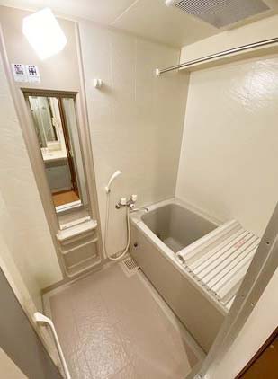 バス・シャワールーム　★浴室乾燥機・追焚機能付きバスルーム★