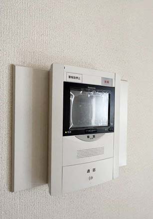 セキュリティ　★モニター付きインターホンで来客時も安心★