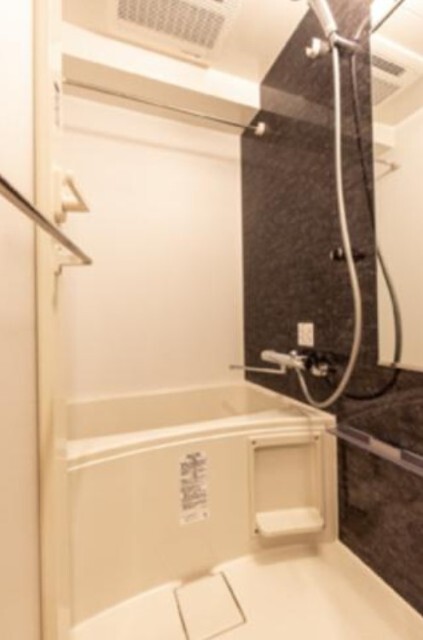 バス・シャワールーム　※別部屋参考写真