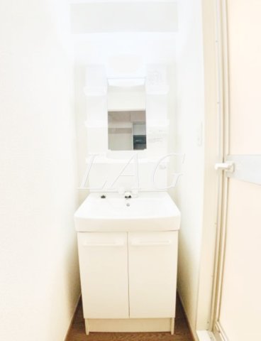 洗面設備　独立洗面台です。