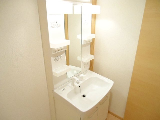 洗面設備　広い洗面スペース