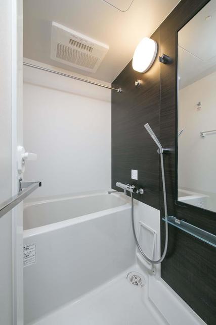 バス・シャワールーム　※写真は同タイプ住戸です。