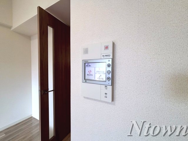 セキュリティ　モニター付きインターホンです
