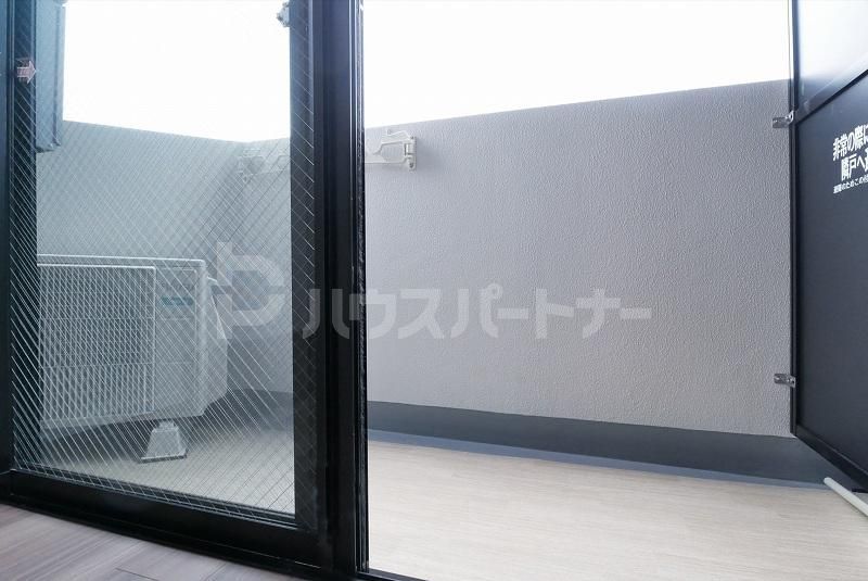 バルコニー　バルコニー