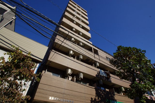 建物外観　東急東横線「東白楽」駅エキチカ賃貸マンション。