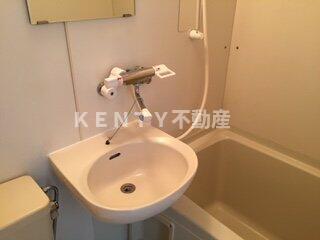 洗面設備　忙しい朝には欠かせない洗面所です