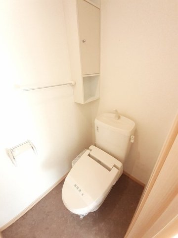 トイレ　コンパクトで使いやすいトイレです