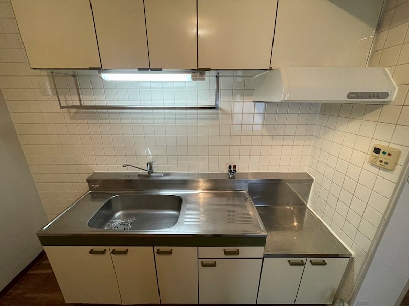 キッチン　※別号室の写真です。