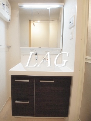 洗面設備　独立洗面台です。